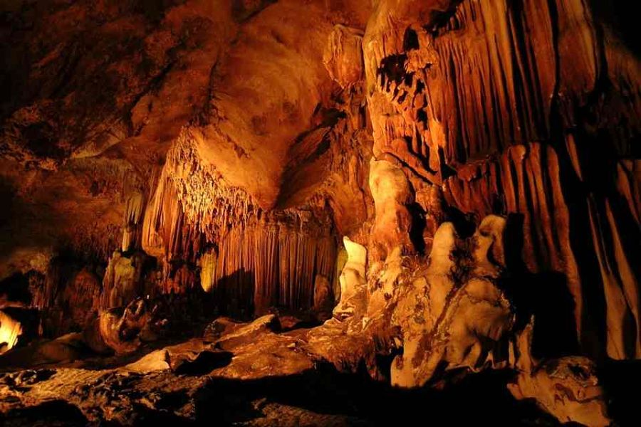 Visitar la Wang Badan Cave